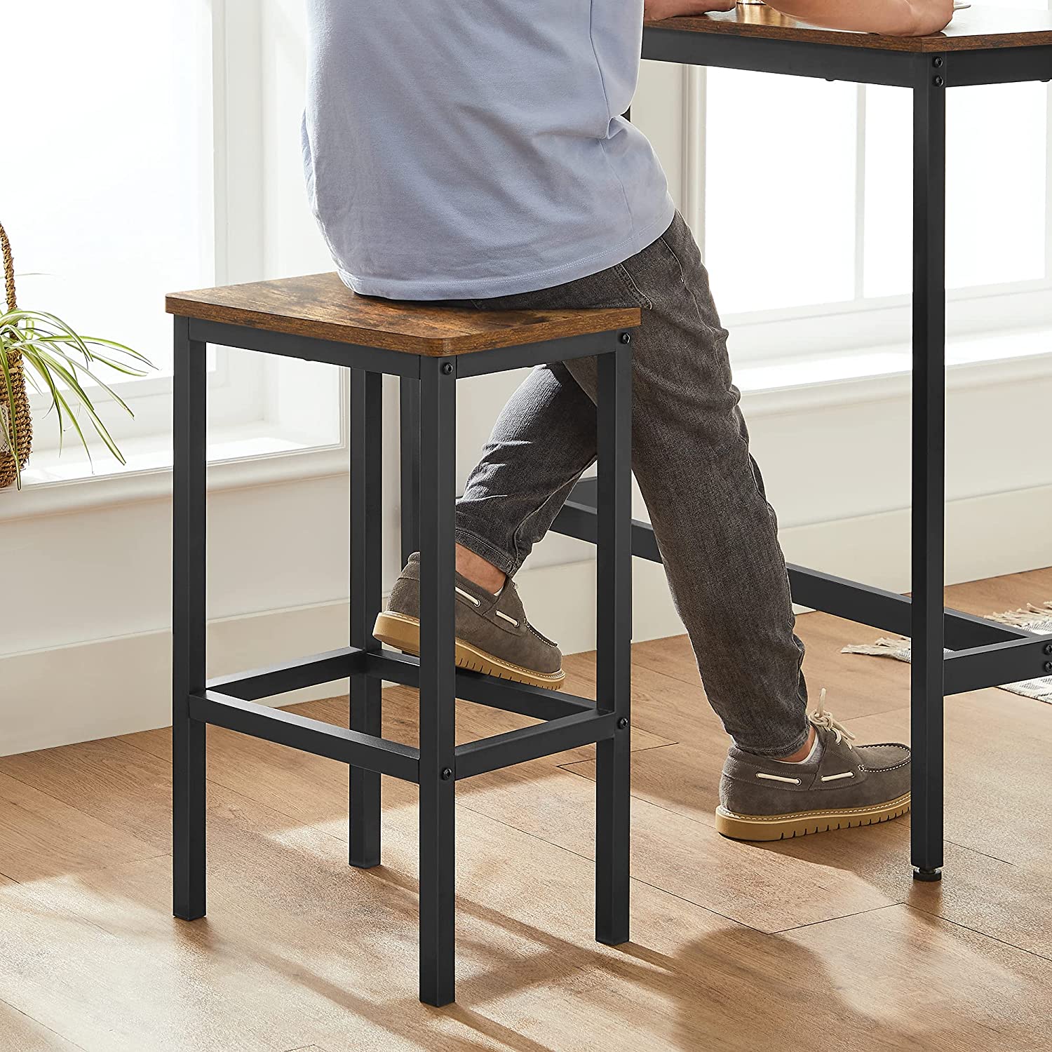 Barski stol s 2 barske stolice, 100 x 90 x 40 cm, rustikalno smeđa i crna | VASAGLE-vitahome.hr