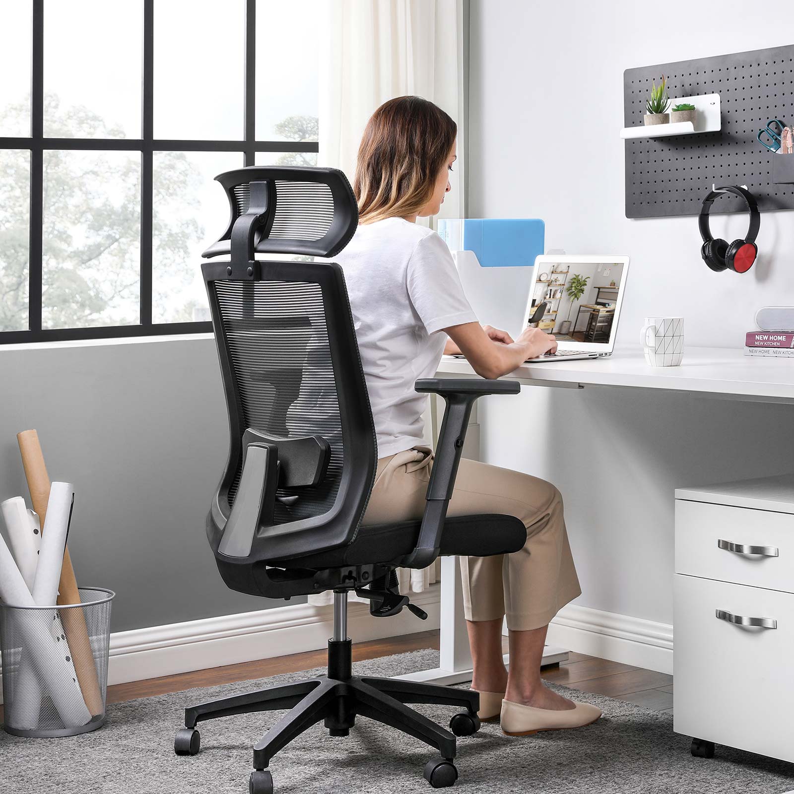 Ergonomska računalna stolica, okretna za 360°, s lumbalnom potporom, siva | SONGMICS-vitahome.hr
