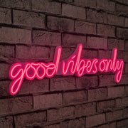 lastična zidna dekoracija s LED rasvjetom, Good Vibes Only - Pink | AG-vitahome.hr