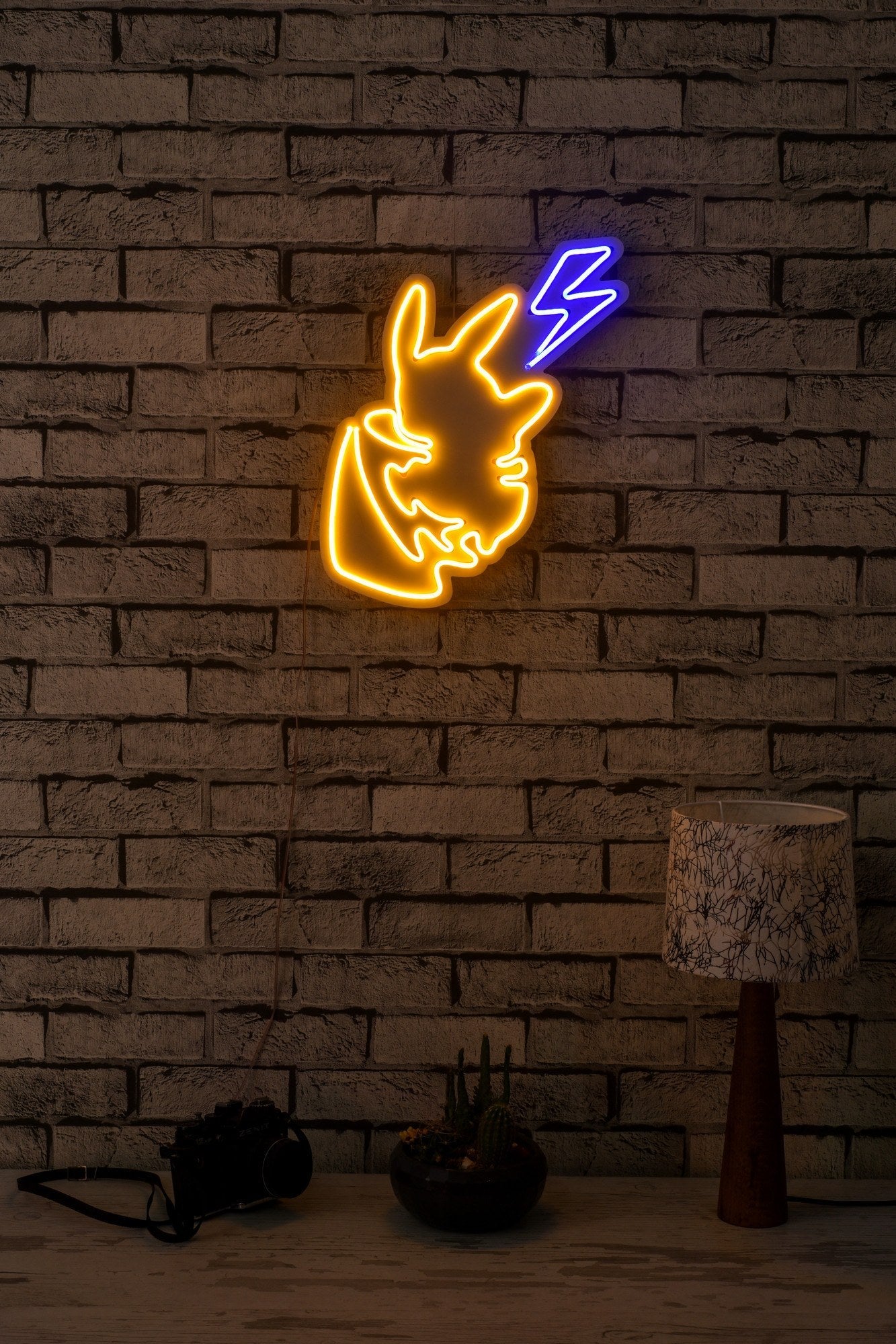 lastična zidna dekoracija s LED rasvjetom, Pikachu - Yellow Blue | AG-vitahome.hr