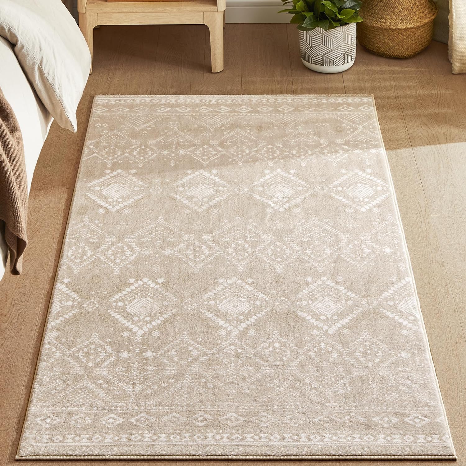 Neklizajući tepih 80 x 150 cm, kratke dlake, cappuccino bež boje | SONGMICS-vitahome.hr