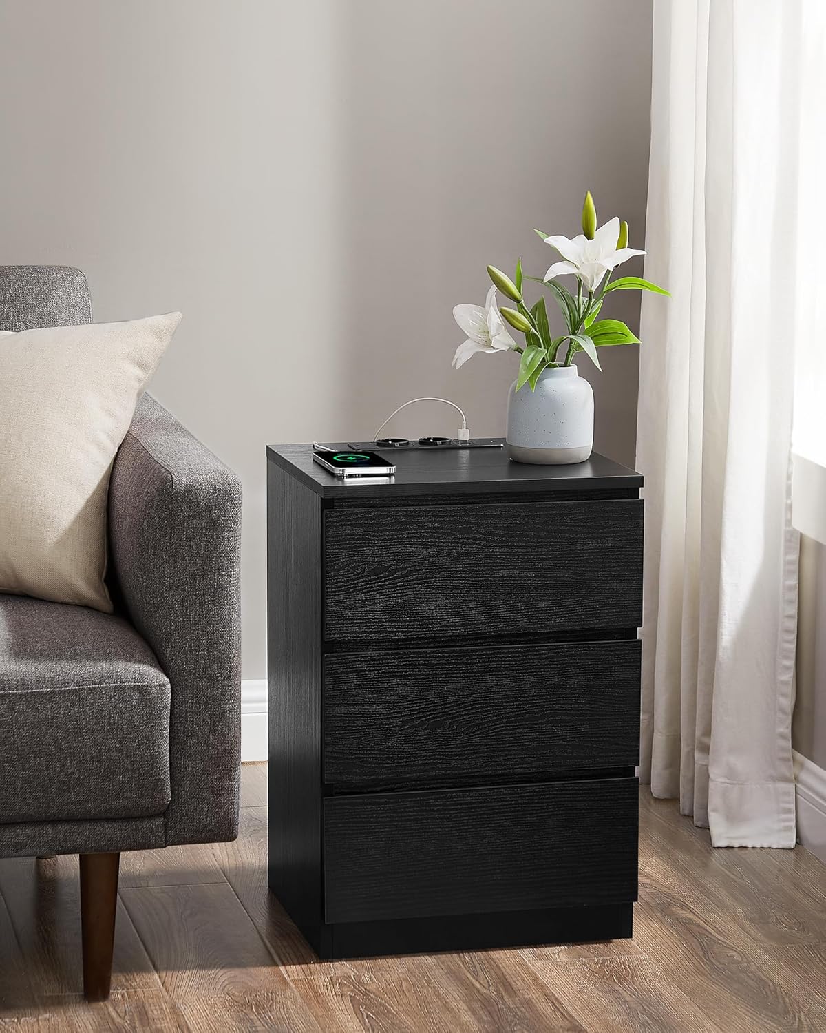 Noćni ormarić set od 2 komada, s 2 utičnice i 2 USB porta, crni