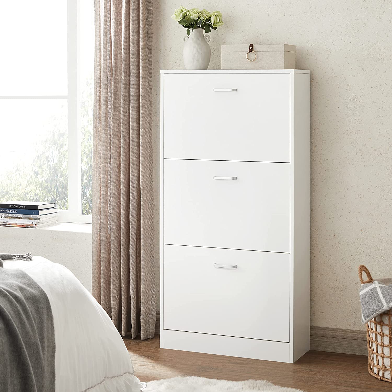 Ormarić za cipele na 3 razine s 3 vrata koja se otvaraju 60 x 120 x 24 cm, bijela | VASAGLE-vitahome.hr