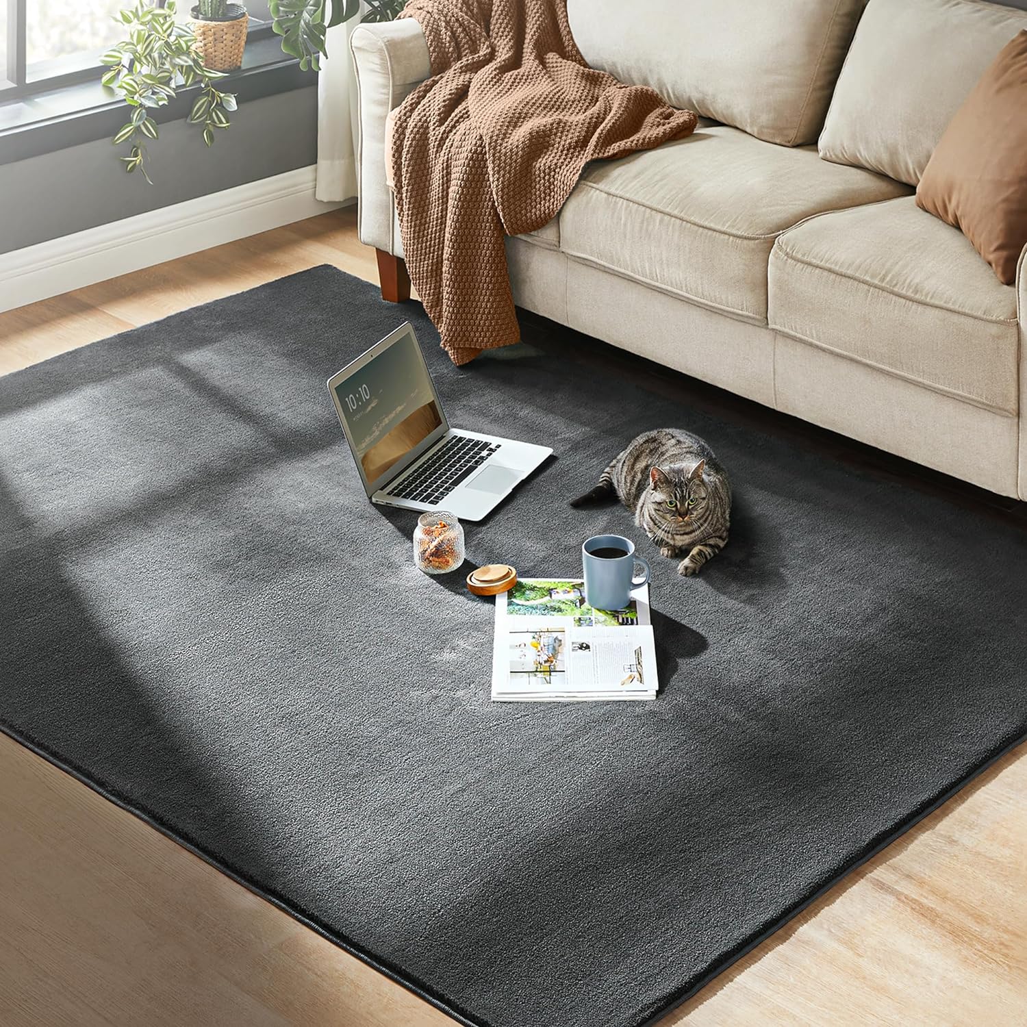 Protuklizni tepih 160x230 cm, mekan i moderan tepih za svaku prostoriju, tamno sivi | SONGMICS-vitahome.hr