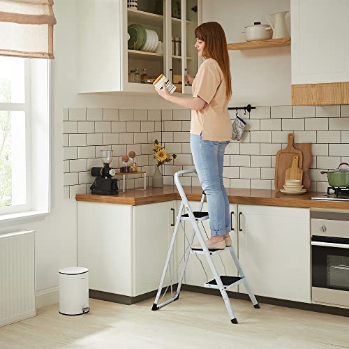 Sklopive ljestve s 3 stepenika, nosivosti do 150 kg, bijele boje | SONGMICS-vitahome.hr
