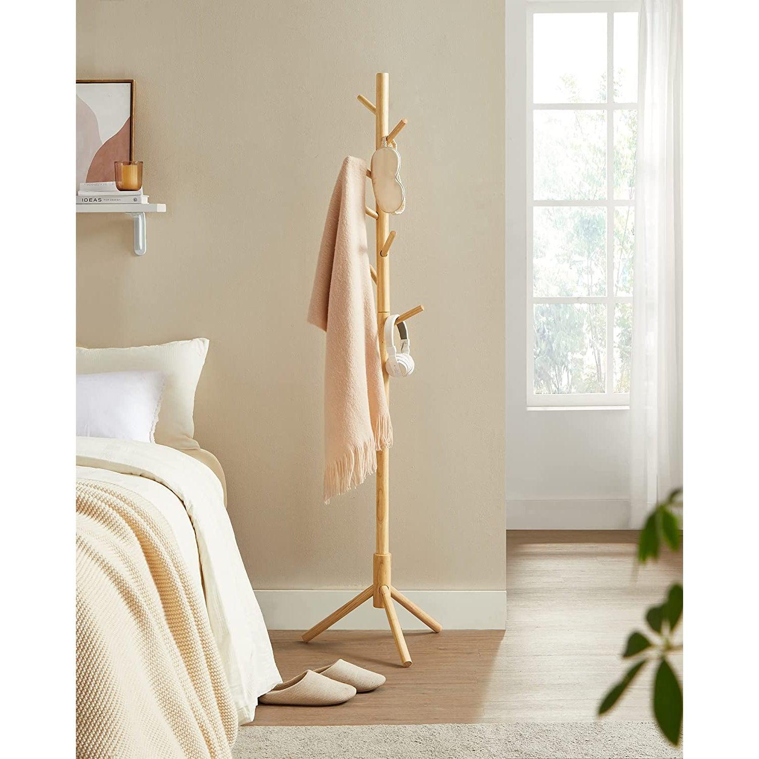 Stalak za kapute od punog drva s 8 kuka visine 175 cm | VASAGLE-vitahome.hr