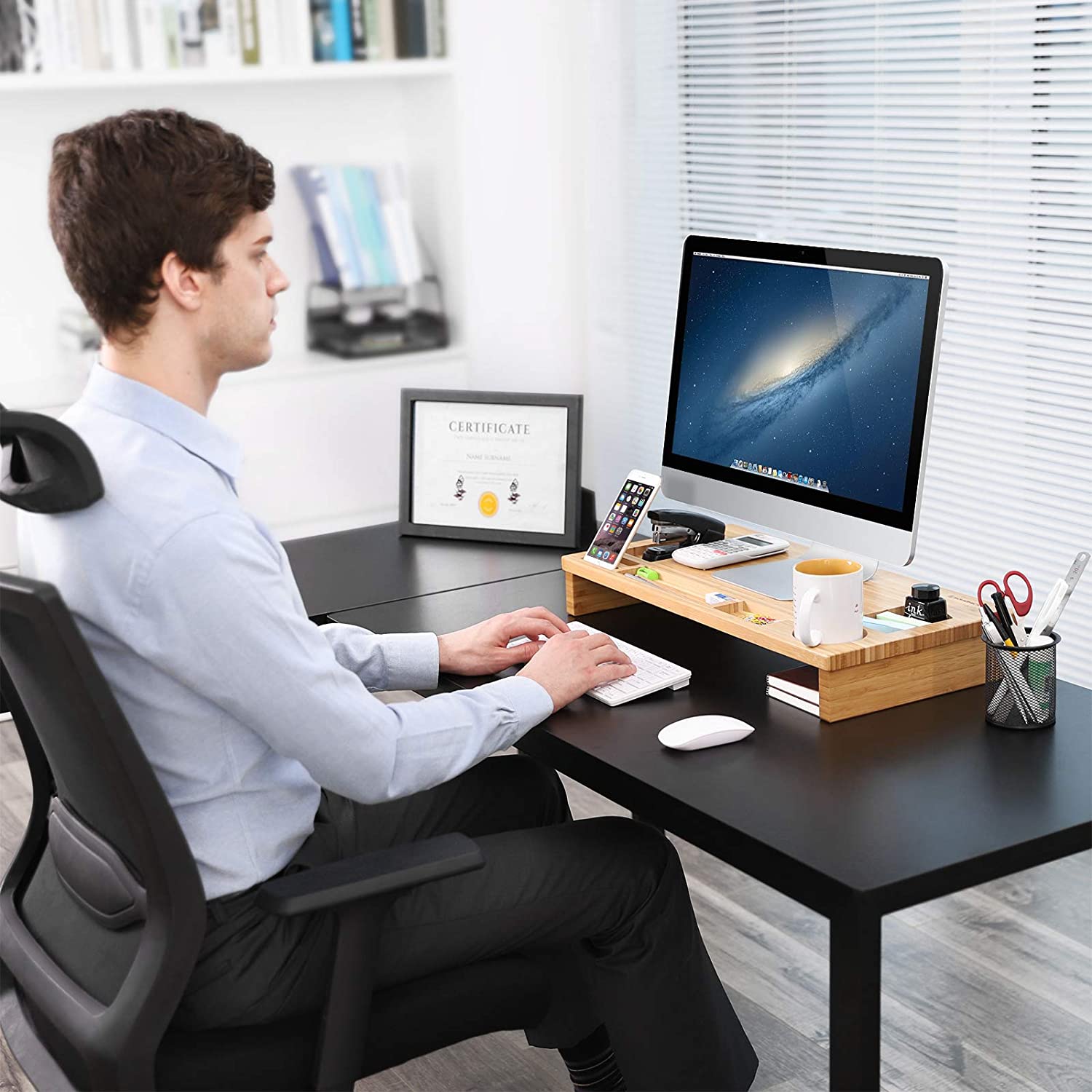 Stalak za monitor, stolni organizator od bambusa, 60 x 30,2 x 8,5 cm | SONGMICS-vitahome.hr