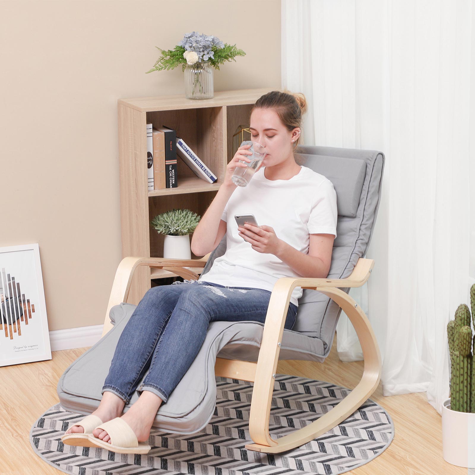 Stolica za ljuljanje, stolica za opuštanje s osloncem za noge podesivim u 5 smjerova, svijetlo siva | SONGMICS-vitahome.hr
