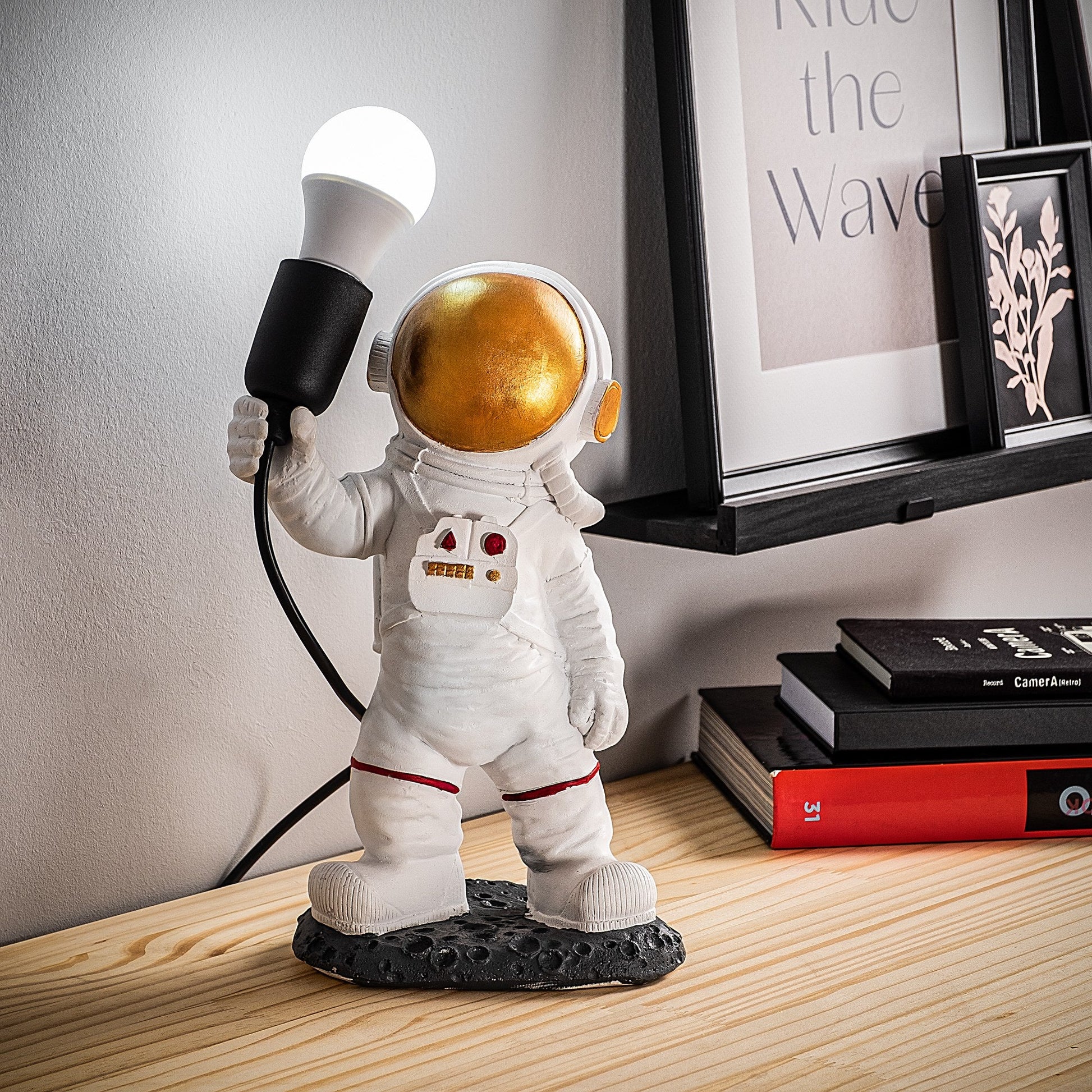 Stolna lampa Astronaut - 1 | AG-vitahome.hr