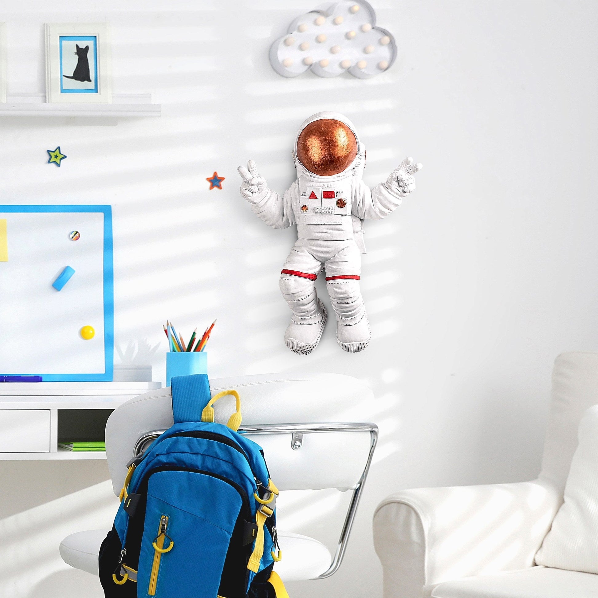 Zidna dekoracija, Peace Sign Astronaut - 3 | AG-vitahome.hr